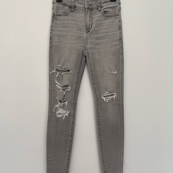 American Eagle Outfitters Gray Distressed Skinny Jeans - Picture 1 of 5